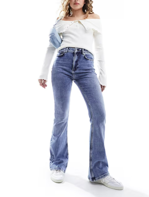 dámske rifle so srdiečkovými vreckami