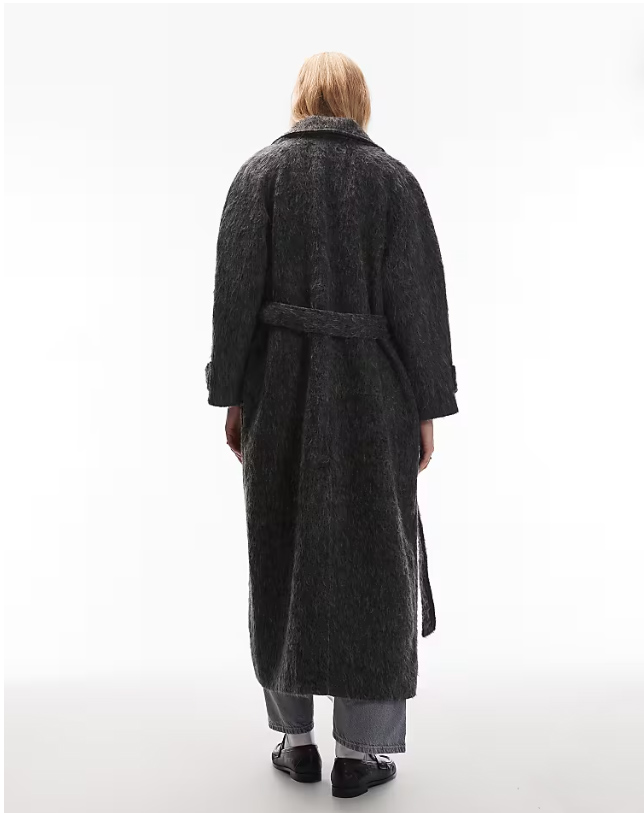 dámsky šedý chlpatý kabát