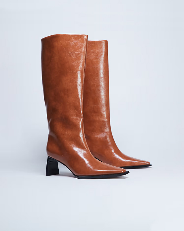 dámske koňakové elegantné čižmy