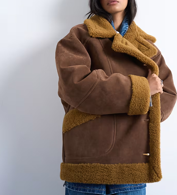 dámsky hnedý shearling kabát