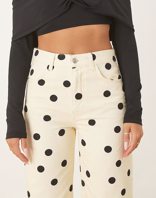 dámske krémové bodkované nohavice