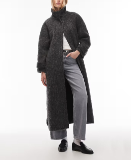 dámsky šedý chlpatý kabát