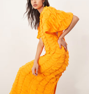 dámske sýtožlté dizajnové šaty