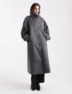 dámsky šedý vlnený kabát